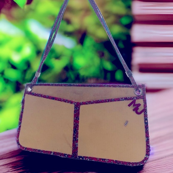 Marc Jacobs Handbags - 💯Marc Jacobs organizer bag MJ pin